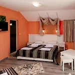 Family Paros Hotel 3*
