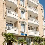 Family Paros 3*