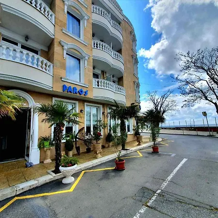 Хотел Family Paros Поморие