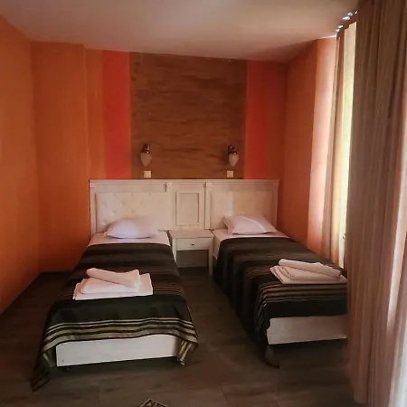 Family Paros 3* Pomorie