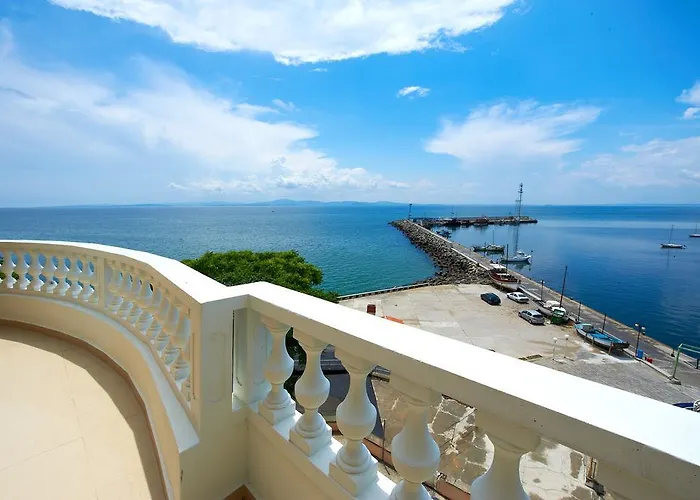 Hotel Family Paros 3*