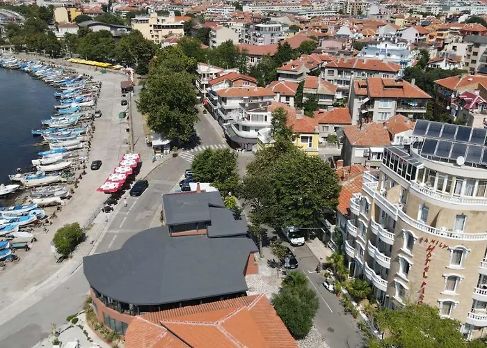 Family Paros 3* Pomorie