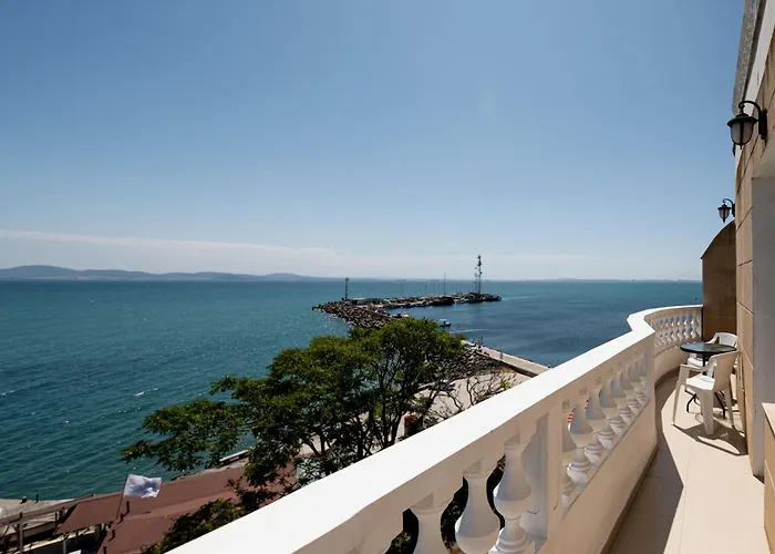 Family Paros 3* Pomorie