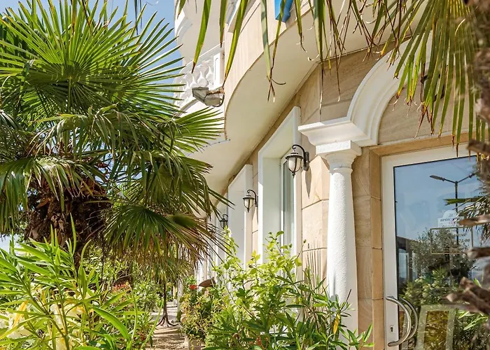 Family Paros 3* Pomorie