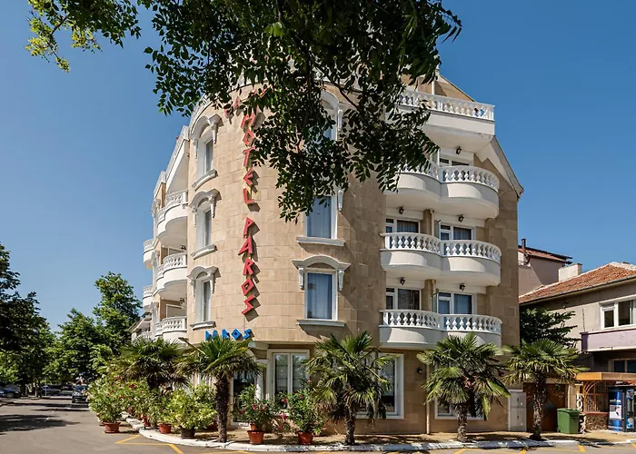 Family Paros Hotel 3*